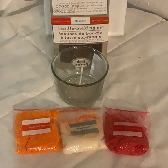DIY Candle-Making Set - Apple Cinnamon Magnolia & Apricot Citrus, NIB - Picture 5 of 5